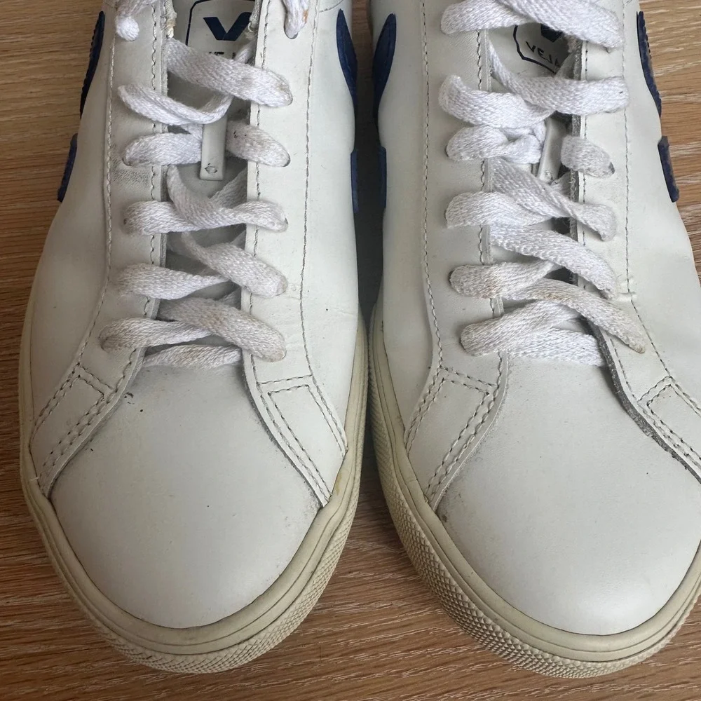 Veja Esplar Low Profile Leather Retro Sneaker White Blue EU 40 US 9